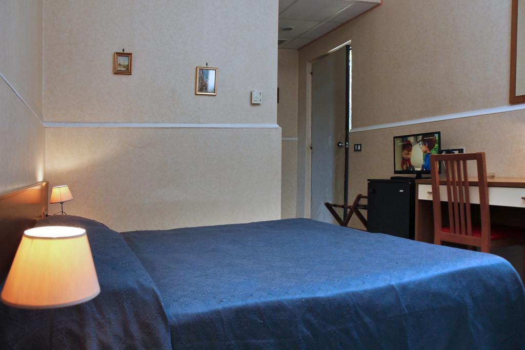 Hotel B&B Marina Capaccio Dış mekan fotoğraf